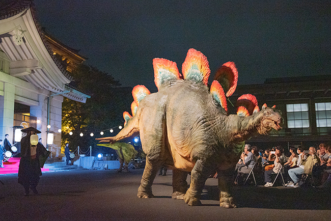 恐竜たちのナイトパレード「恐竜大夜行」レポート