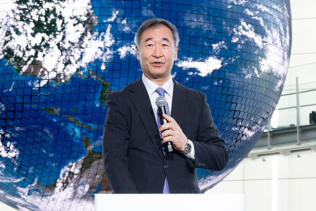 日本科学未来館の新規常設展示「量子コンピュータ・ディスコ」「未読の宇宙」とリニューアルした「ジオ・スコープ」の日本科学未来館の新規常設展示「量子コンピュータ・ディスコ」「未読の宇宙」と、リニューアルした「ジオ・スコープ」のレポート画像
