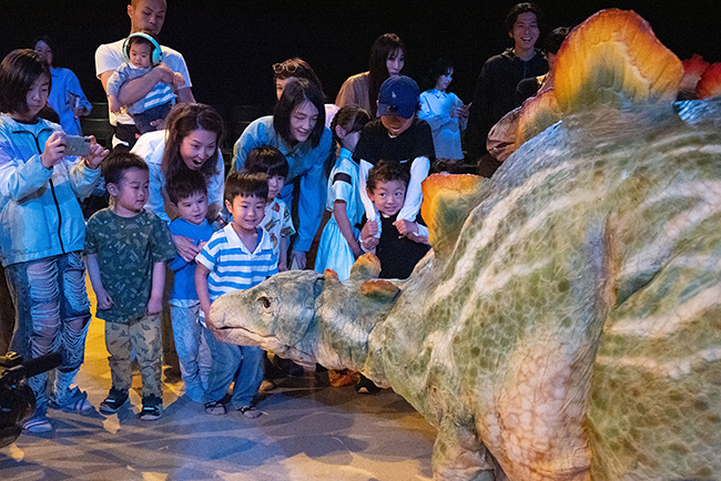 恐竜ライブエンターテインメント「ディノサファリ 2025(DINO SAFARI 2025)」レポートの画像
